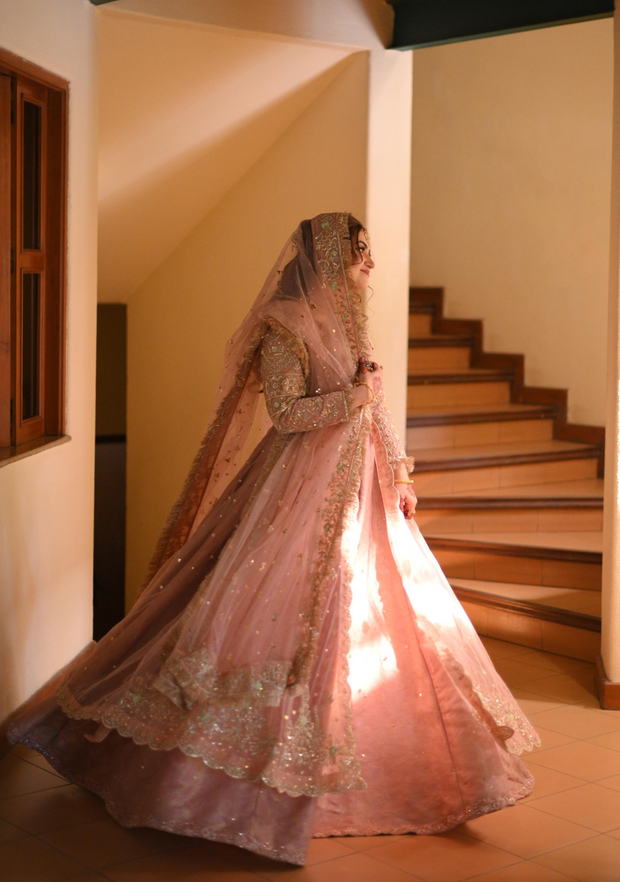 Rukh-e-Zainab